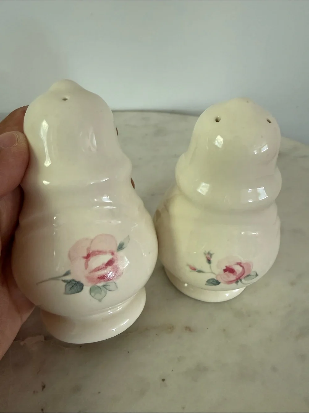 Vintage Pfaltzgraff Tea Rose Salt and Pepper Shakers USA